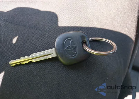 2006 Toyota Corolla S from USA, damaged, VIN 1NXBR32E86Z749165